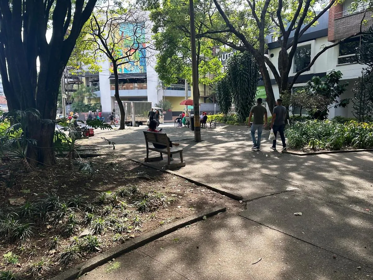 Amplio Apartamento Frente Al Centro Comercial Medellin 0*,  Colombia